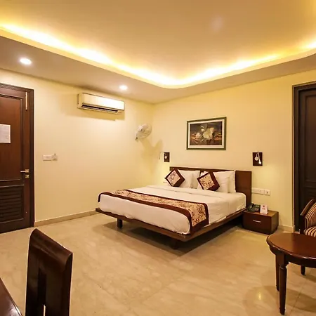 Oyo 9553 Hotel Kings Plaza